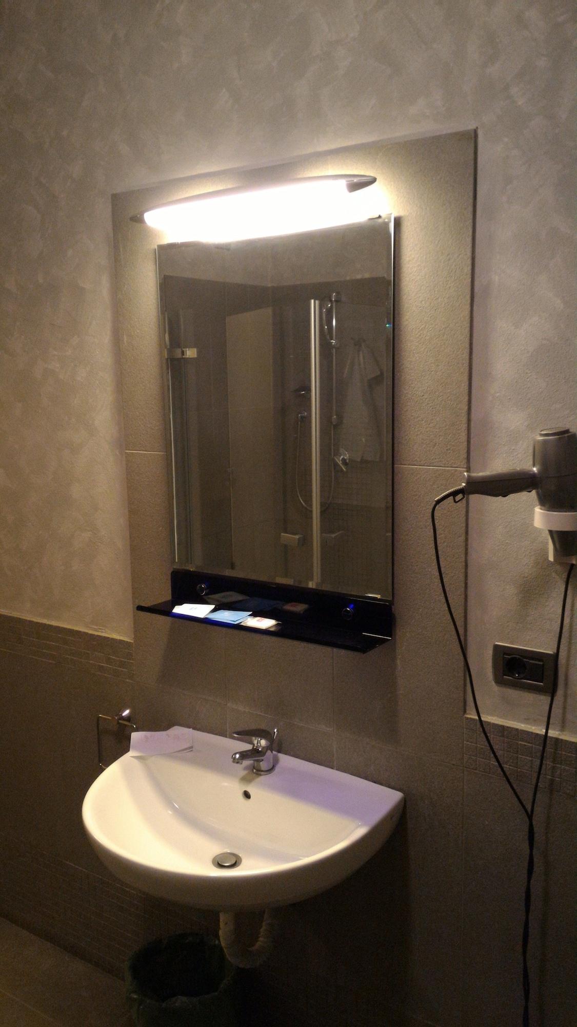 Hotel Lux Модена Экстерьер фото
