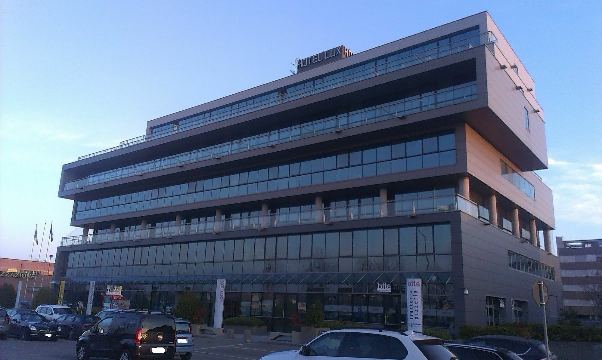 Hotel Lux Модена Экстерьер фото